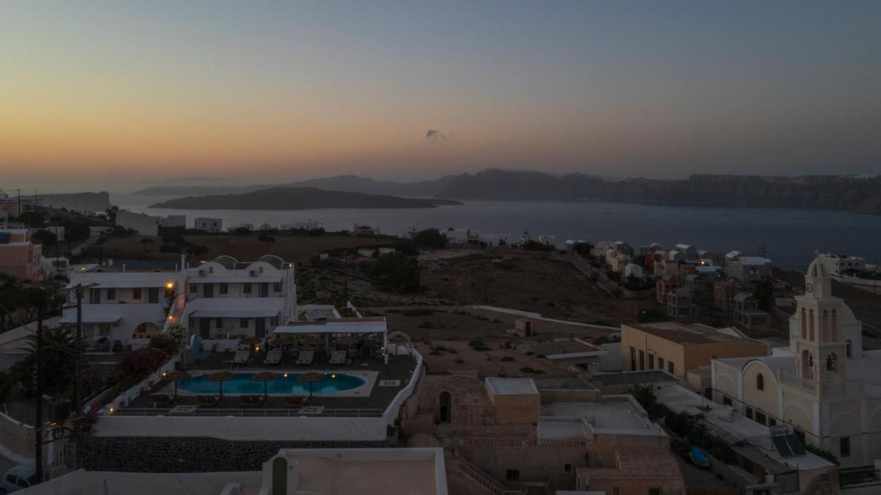 Aparthotel Thira'S Dolphin Akrotírion Exterior foto