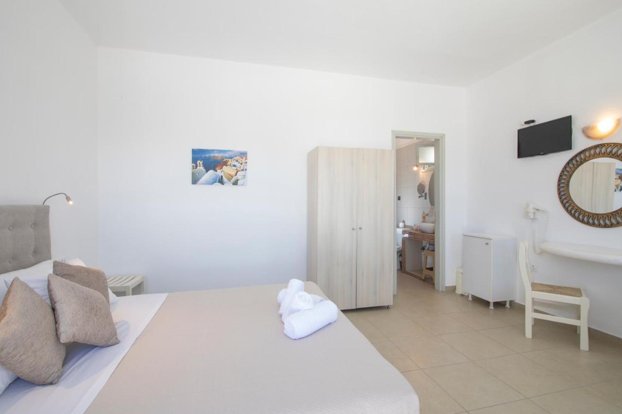 Aparthotel Thira'S Dolphin Akrotírion Exterior foto