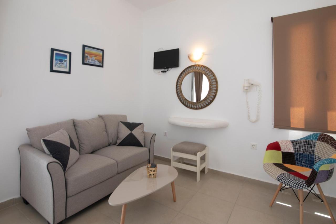 Aparthotel Thira'S Dolphin Akrotírion Exterior foto