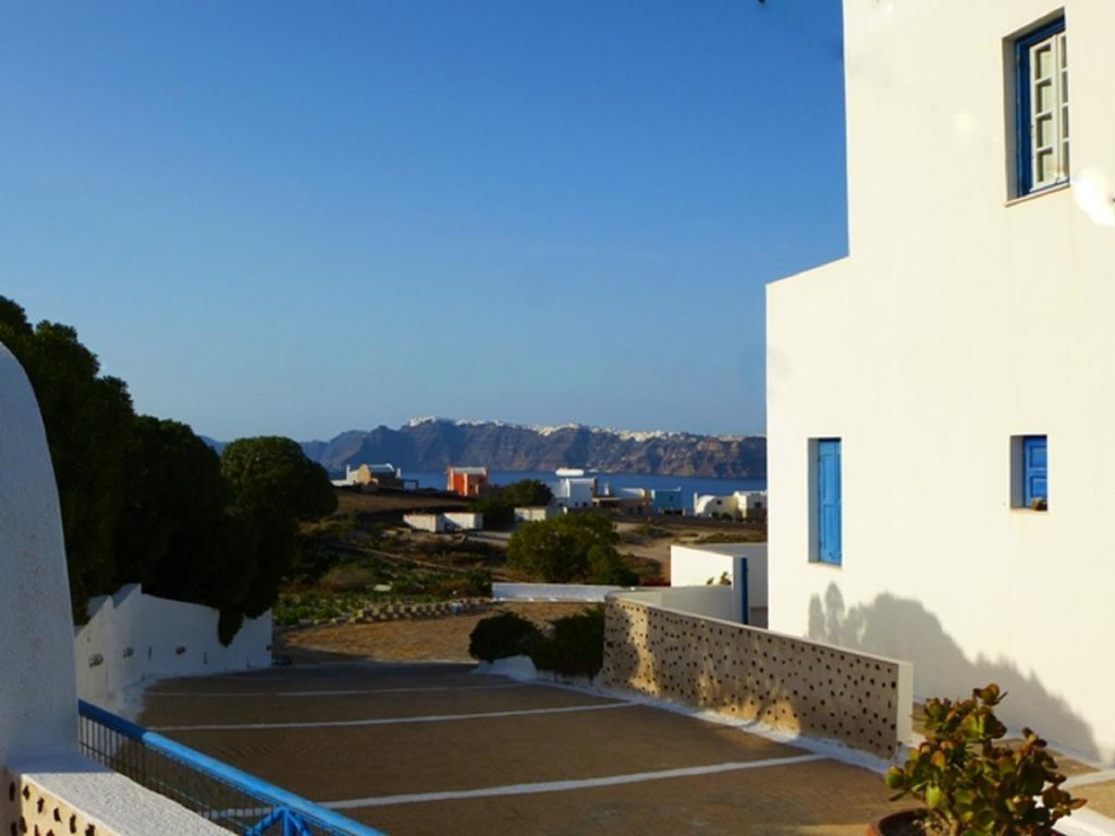 Aparthotel Thira'S Dolphin Akrotírion Exterior foto
