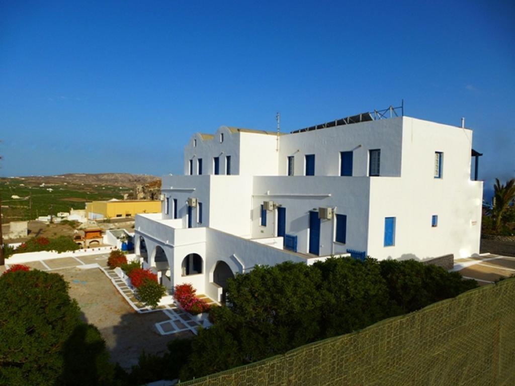 Aparthotel Thira'S Dolphin Akrotírion Exterior foto