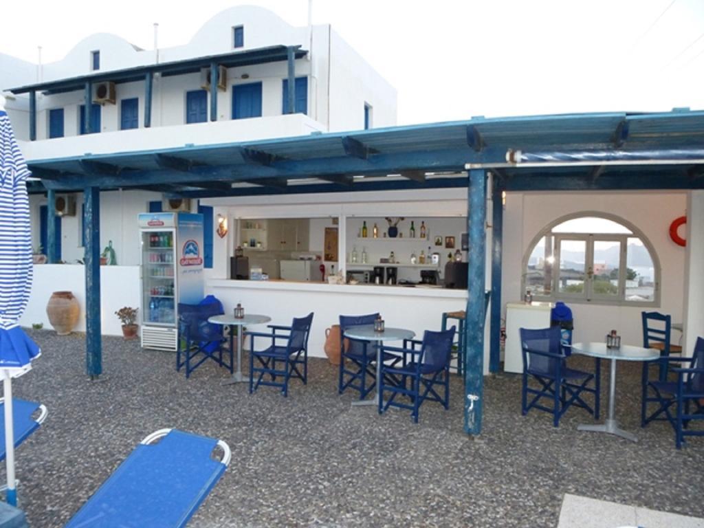 Aparthotel Thira'S Dolphin Akrotírion Exterior foto