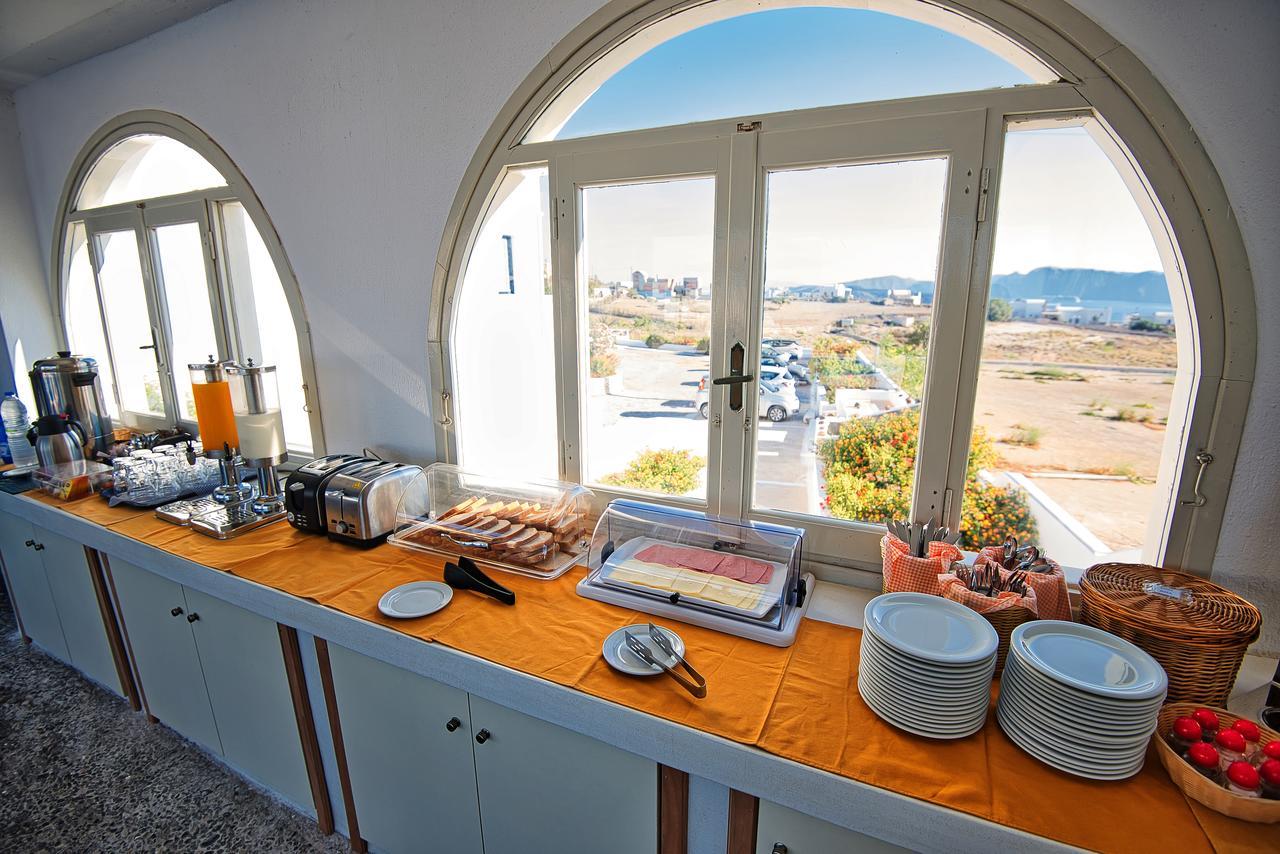 Aparthotel Thira'S Dolphin Akrotírion Exterior foto