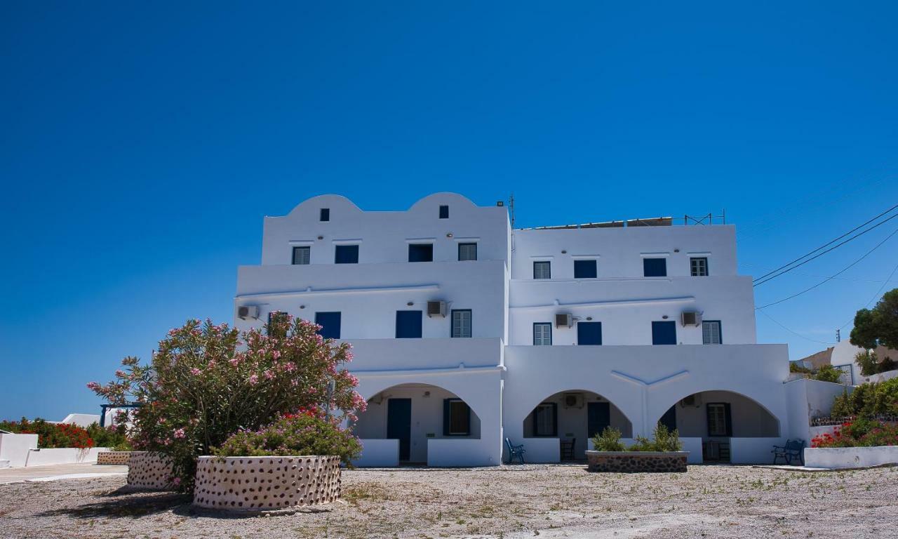 Aparthotel Thira'S Dolphin Akrotírion Exterior foto